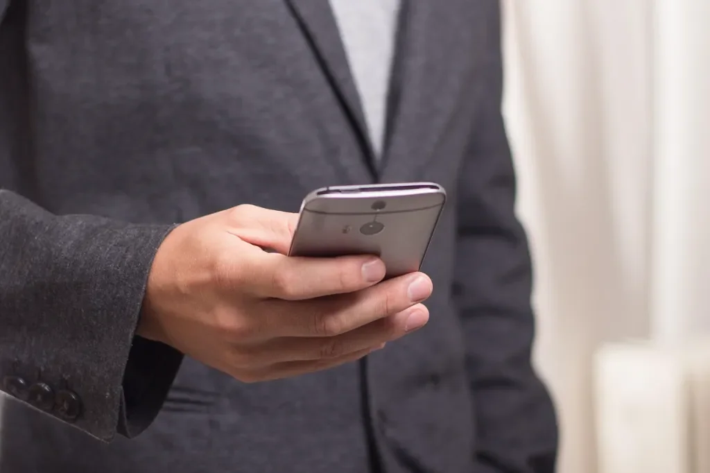 jak wysłać anonimowy sms